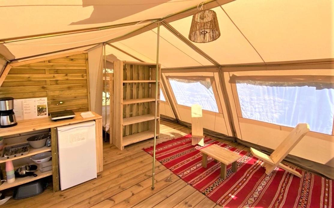 Les Bastides De Chanteraine Bungalows, Lodges & Spa Aiguines Ngoại thất bức ảnh