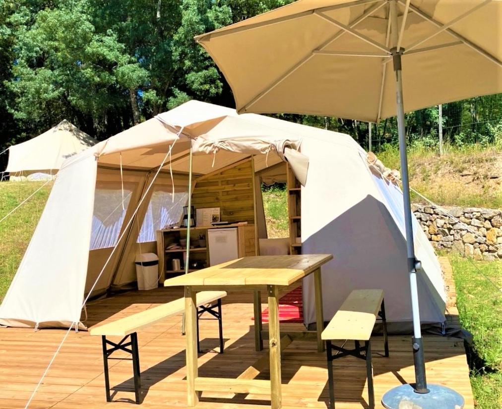Les Bastides De Chanteraine Bungalows, Lodges & Spa Aiguines Ngoại thất bức ảnh