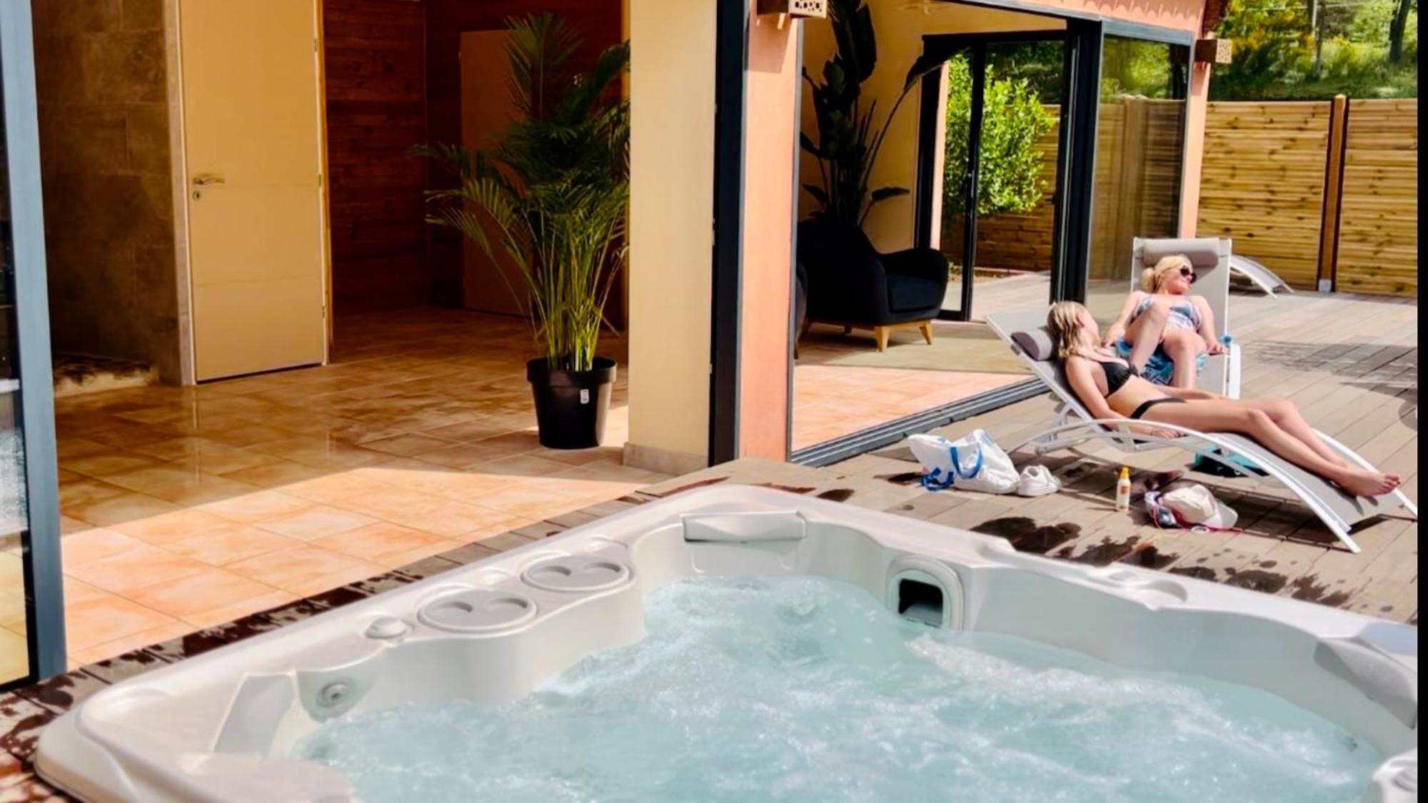 Les Bastides De Chanteraine Bungalows, Lodges & Spa Aiguines Ngoại thất bức ảnh