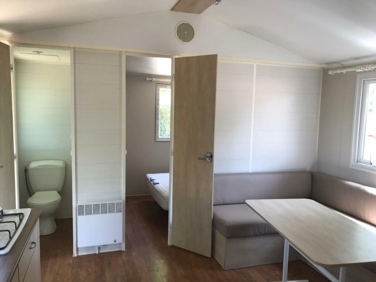 Les Bastides De Chanteraine Bungalows, Lodges & Spa Aiguines Ngoại thất bức ảnh